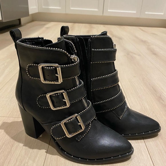 Steve Madden Hattie Bootie - Picture 4 of 4